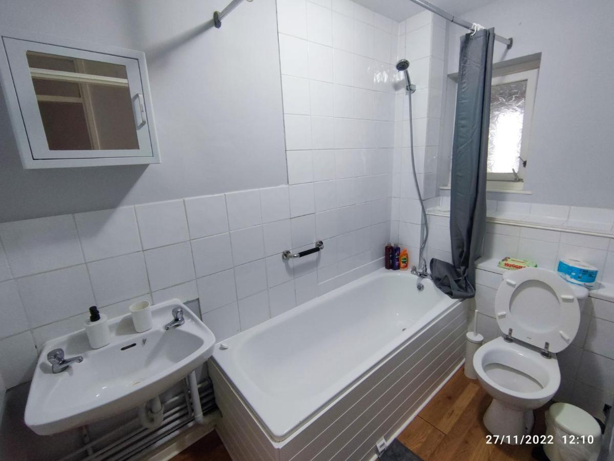 Central And Quiet Flat In London! Close To Station Kültér fotó
